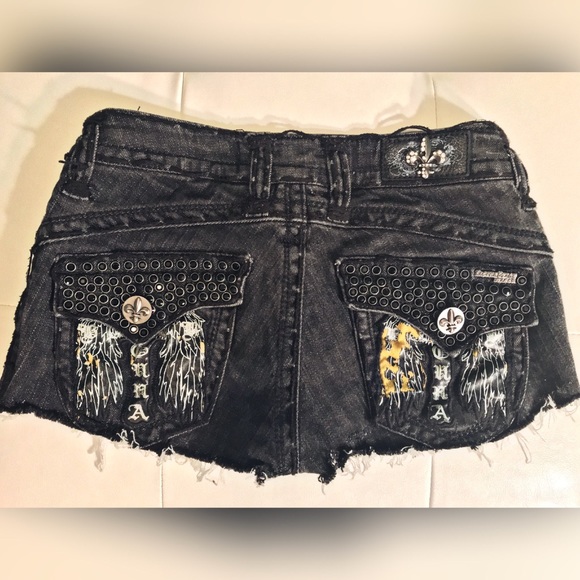 Laguna Beach Co Pants - Laguna Beach Cheeky Raw Hem Shorts